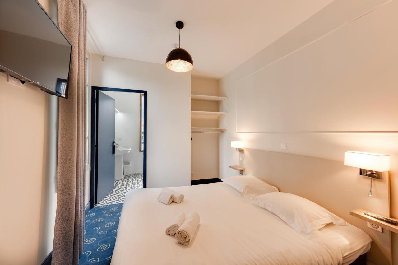 Hotel Le Pavillon Des Fleurs Menthon-Saint-Bernard Esterno foto